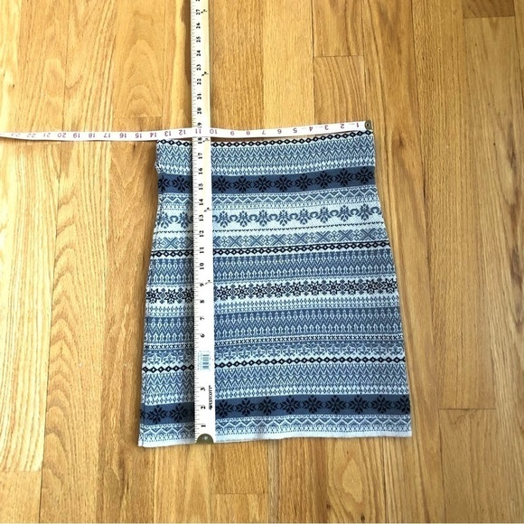 Poof Couture Skirt Fair Isle Knit Mini Skirt in Gray Multi (L) - Picture 6 of 7